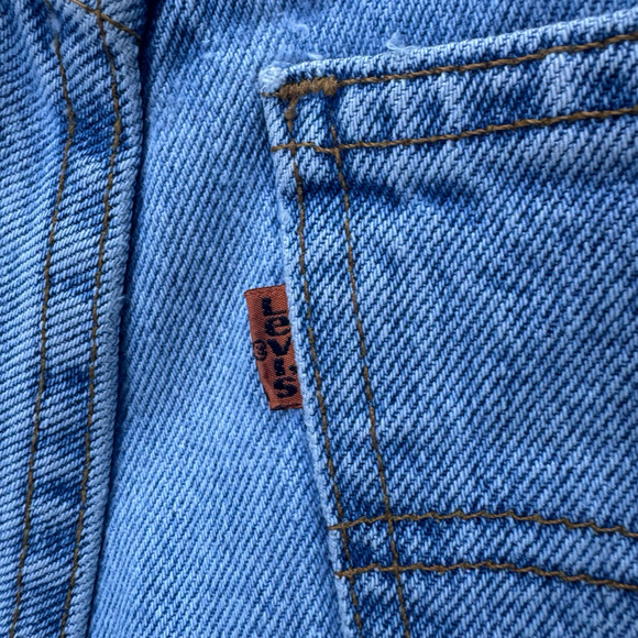 Vintage Levi’s 950 Women’s Blue Jeans 7 MED USA Made Relaxed Fit Tapered Leg - Picture 16 of 16